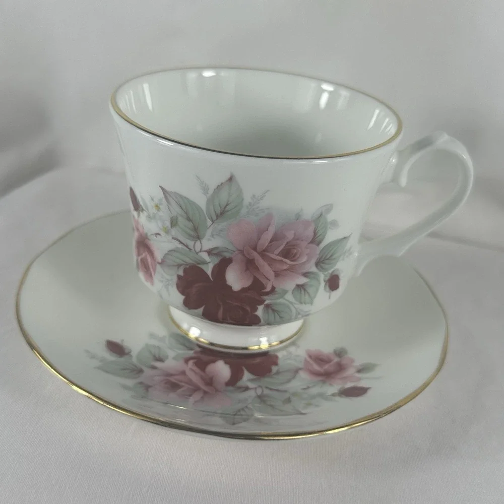 Royal Windsor English Bone China Teacup & Saucer Set Pink Cabbage Rose